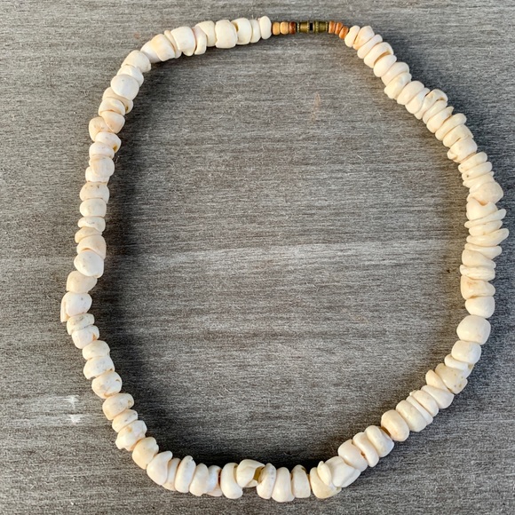 Vintage | Hawaiian 🌺 Puka Shell Necklace - Picture 1 of 7